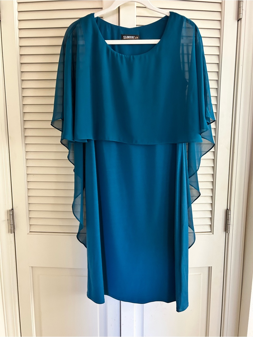 Glamour Nights Teal Layered Chiffon Cape Dress Sz 8 Turquoise Round Neck Cocktai